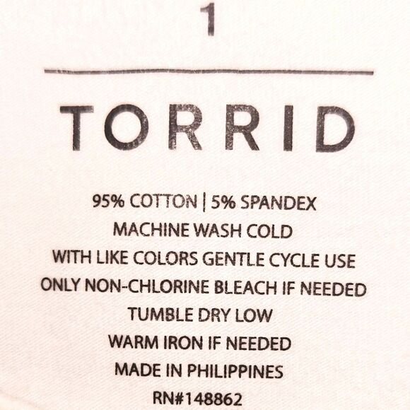 βTORRID Plus Size Bright White Foxy High Neck Tank Top Size 1X NEW - Picture 11 of 13